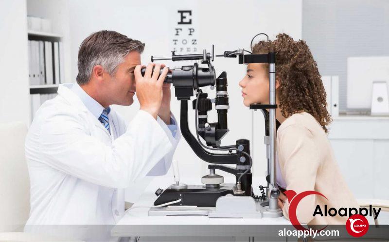وظایف چشم پزشک و فوق تخصص چشم