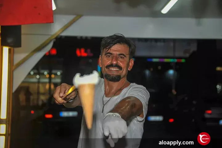 بستنی فروش معروف ترکیه
